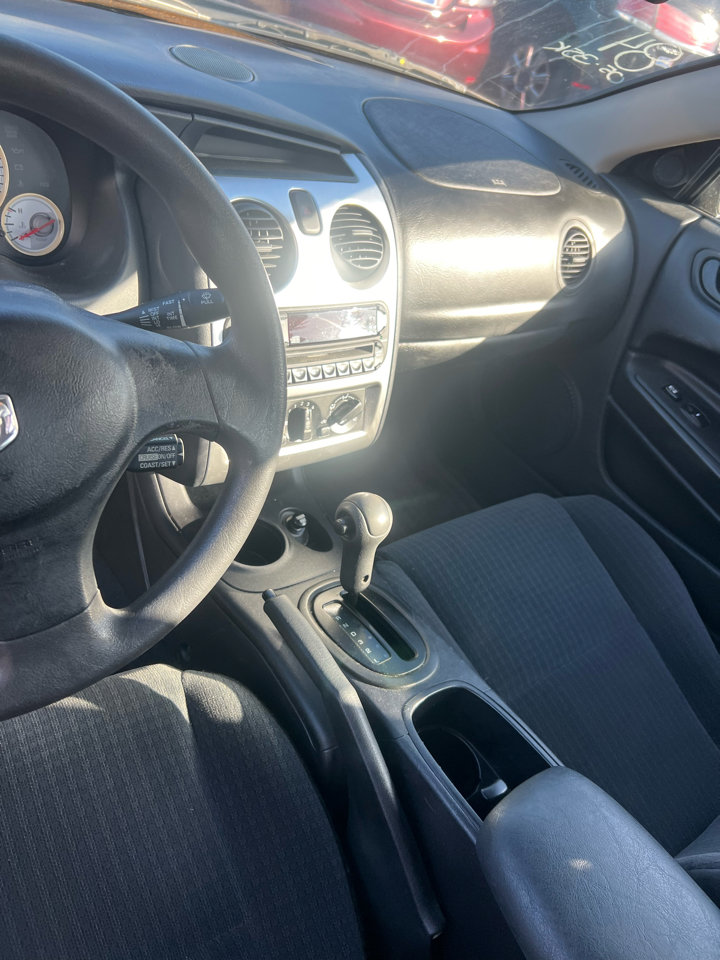 Used 2005 Dodge Stratus SXT image 8