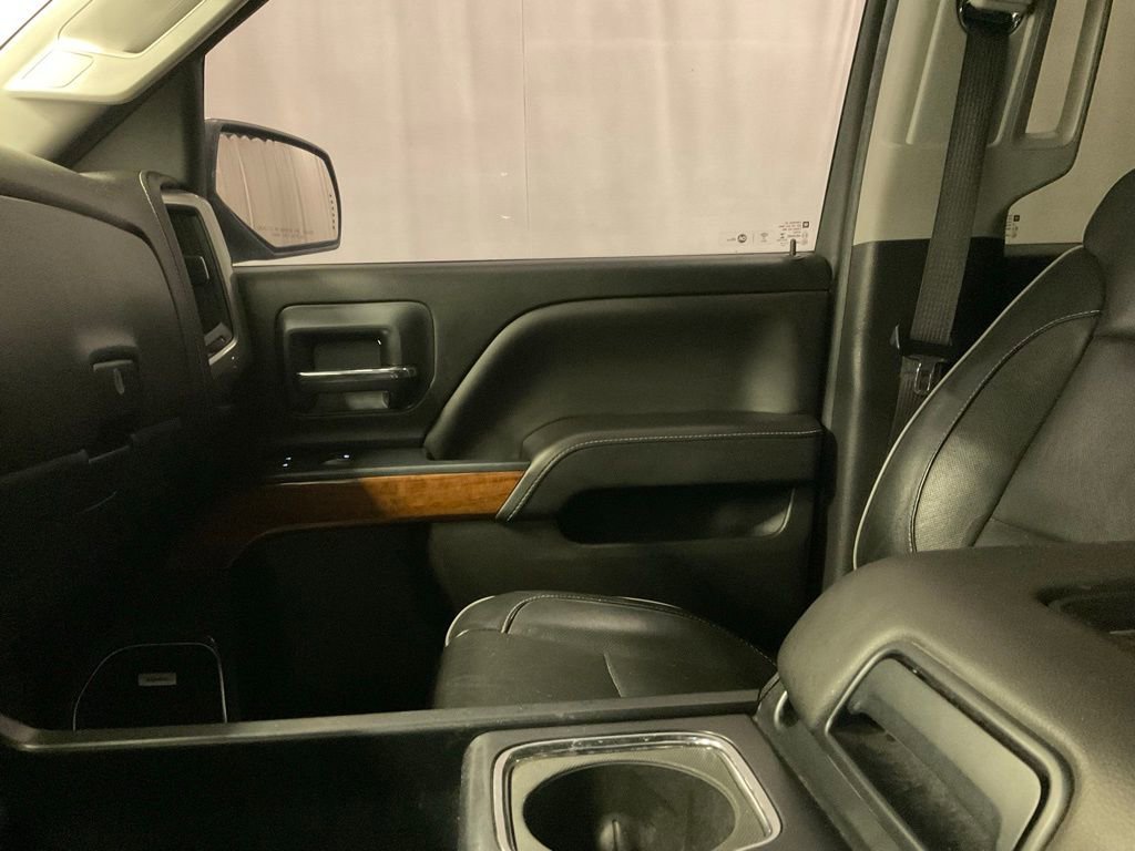 Used 2018 Chevrolet Silverado 1500 High Country image 20