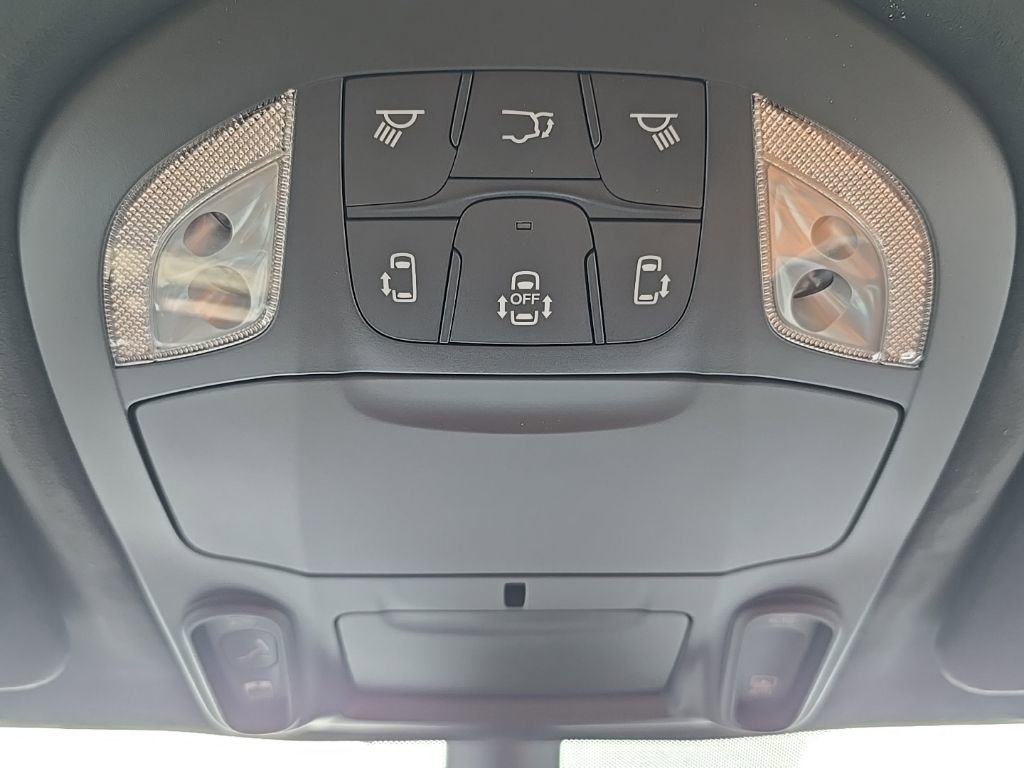 New 2026 Chrysler Pacifica Pinnacle FWD image 42