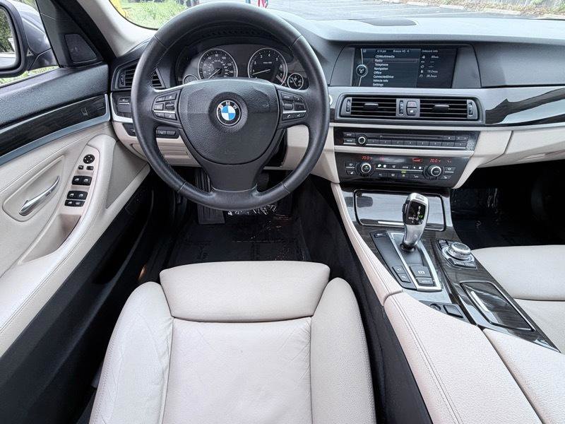 Used 2011 BMW 535i Sedan RWD image 12