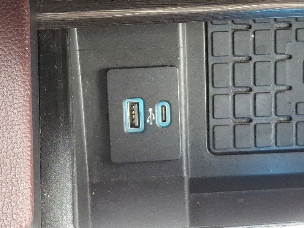 Used 2024 Ford Expedition Max Limited image 27