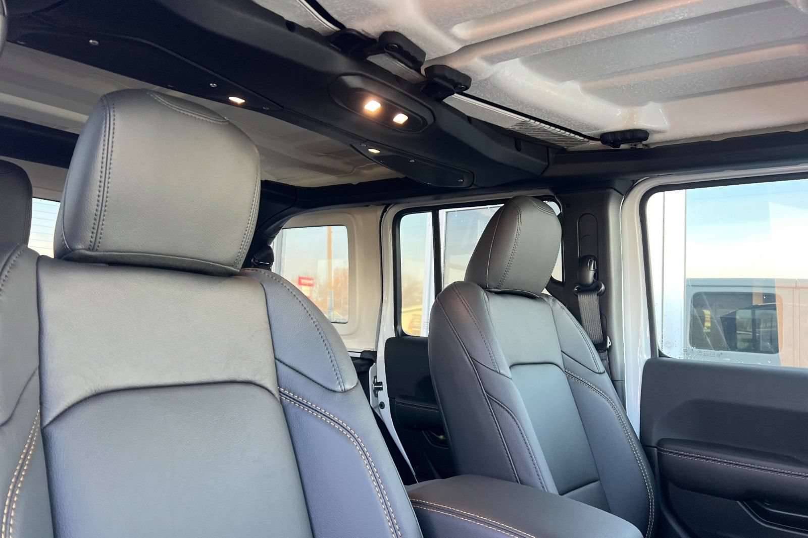 New 2026 Jeep Wrangler Unlimited Sahara AWD/4WD image 16
