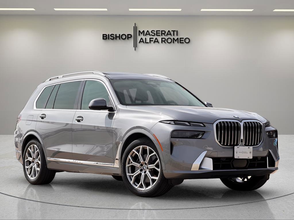 Used 2025 BMW X7 xDrive40i image 2