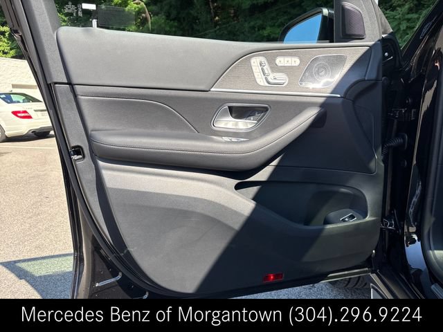 New 2026 Mercedes-Benz GLS 450 4MATIC image 9