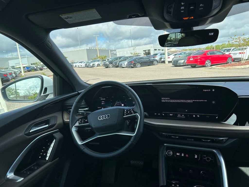 Used 2025 Audi Q5 Premium w/ Convenience Package image 9