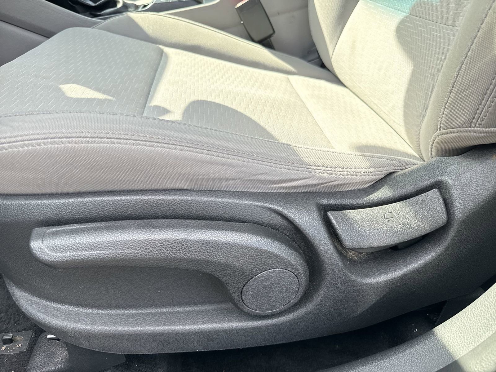 Used 2020 Hyundai Tucson SE w/ Cargo Package AWD/4WD image 12