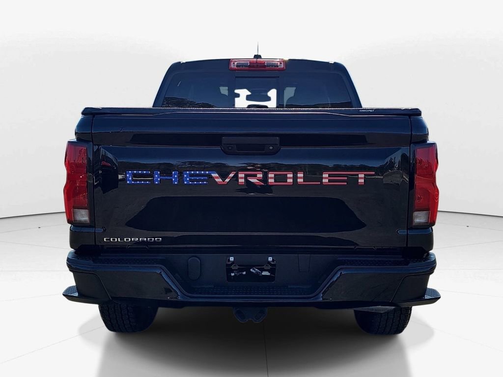 Used 2024 Chevrolet Colorado Z71 w/ Z71 Convenience Package 2 AWD/4WD image 7