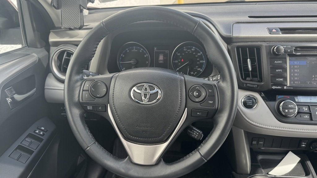 Used 2018 Toyota RAV4 XLE image 15