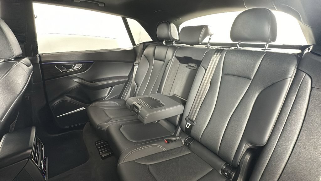 Used 2023 Audi Q8 Prestige AWD/4WD image 37