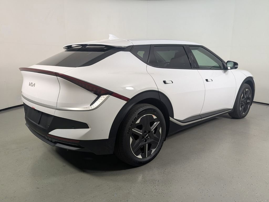 New 2026 Kia EV6 Light RWD image 7