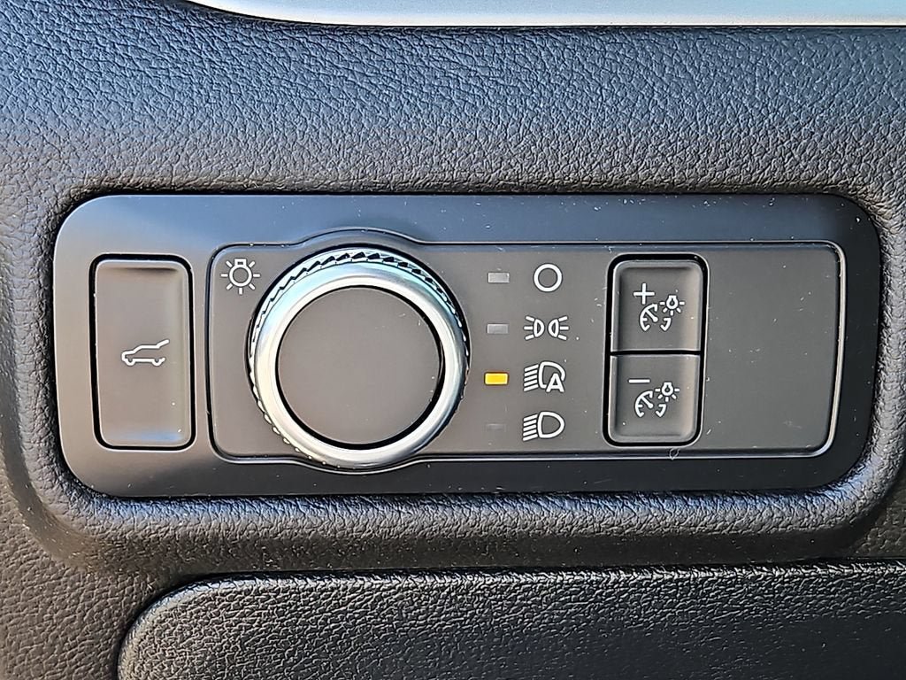 Used 2022 Ford Explorer XLT RWD image 23