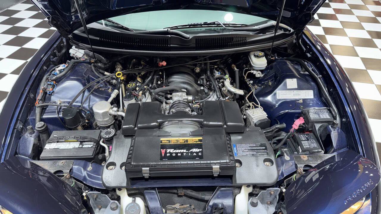 Used 1999 Pontiac Firebird Formula w/ Security Pkg image 38