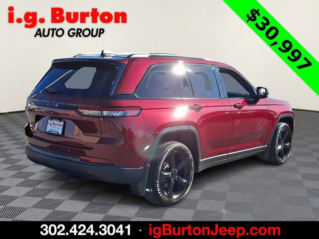Used 2023 Jeep Grand Cherokee Altitude image 6