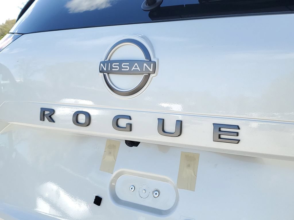 New 2026 Nissan Rogue SV w/ Cold Weather Package FWD image 8