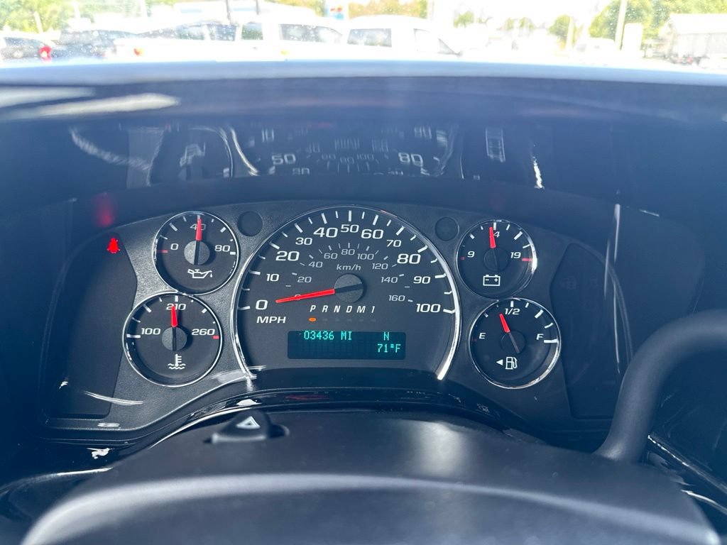 Used 2016 Chevrolet Express 2500 RWD image 40