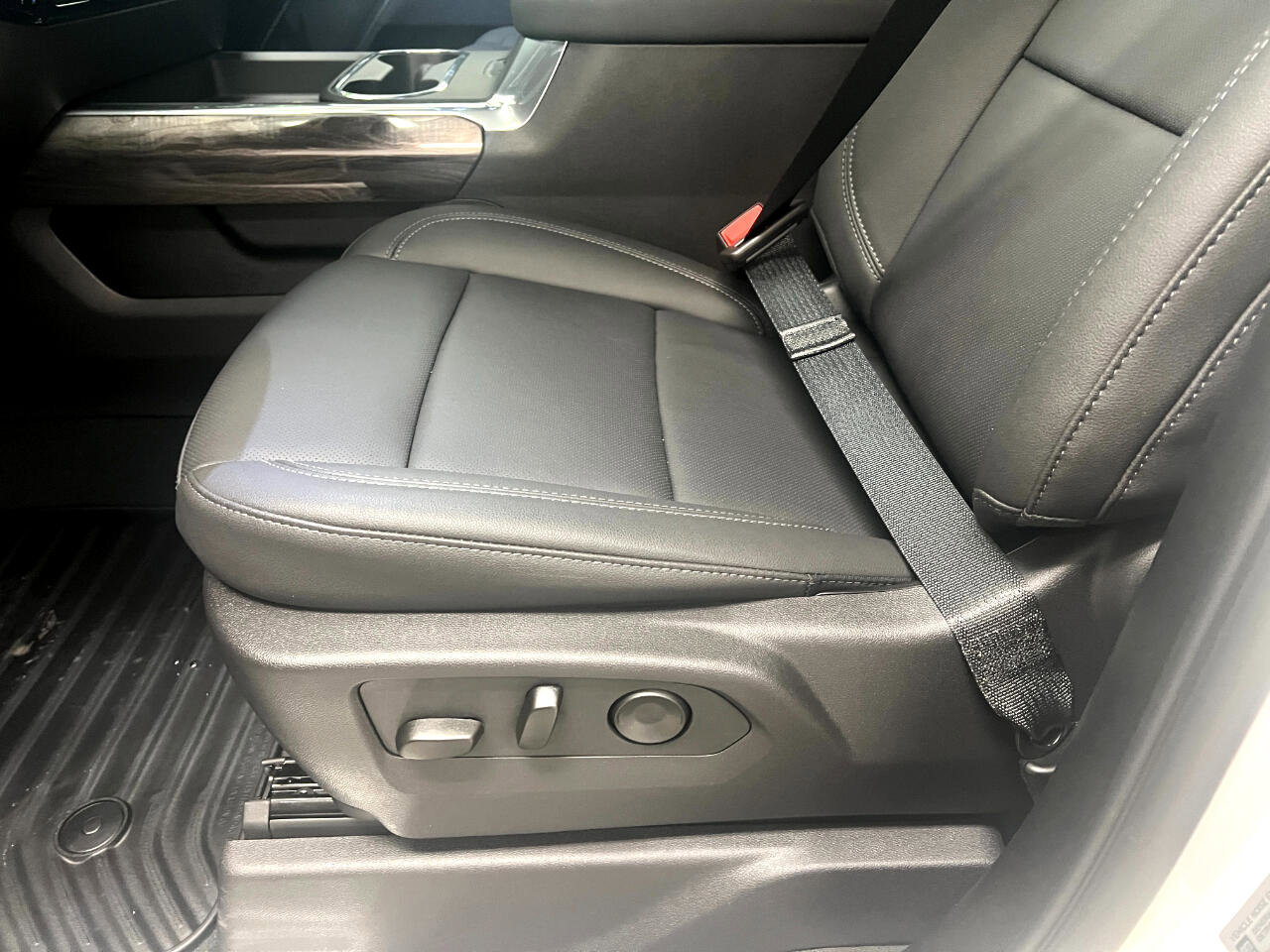 New 2025 Chevrolet Silverado 2500 LTZ w/ Z71 Chrome Sport Edition image 20