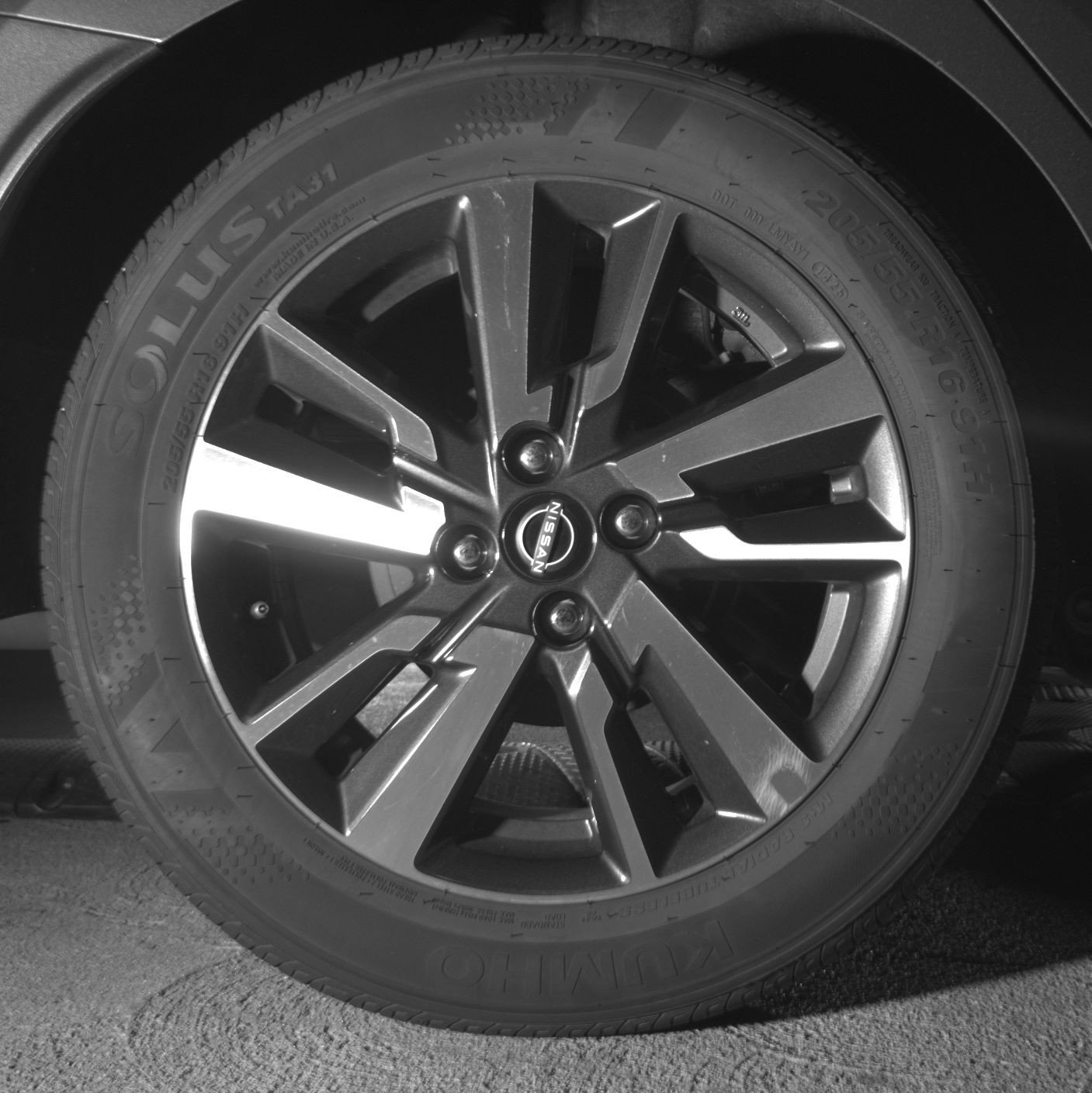 Used 2025 Nissan Versa SV image 15