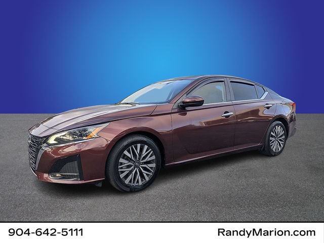 Used 2023 Nissan Altima 2.5 SV