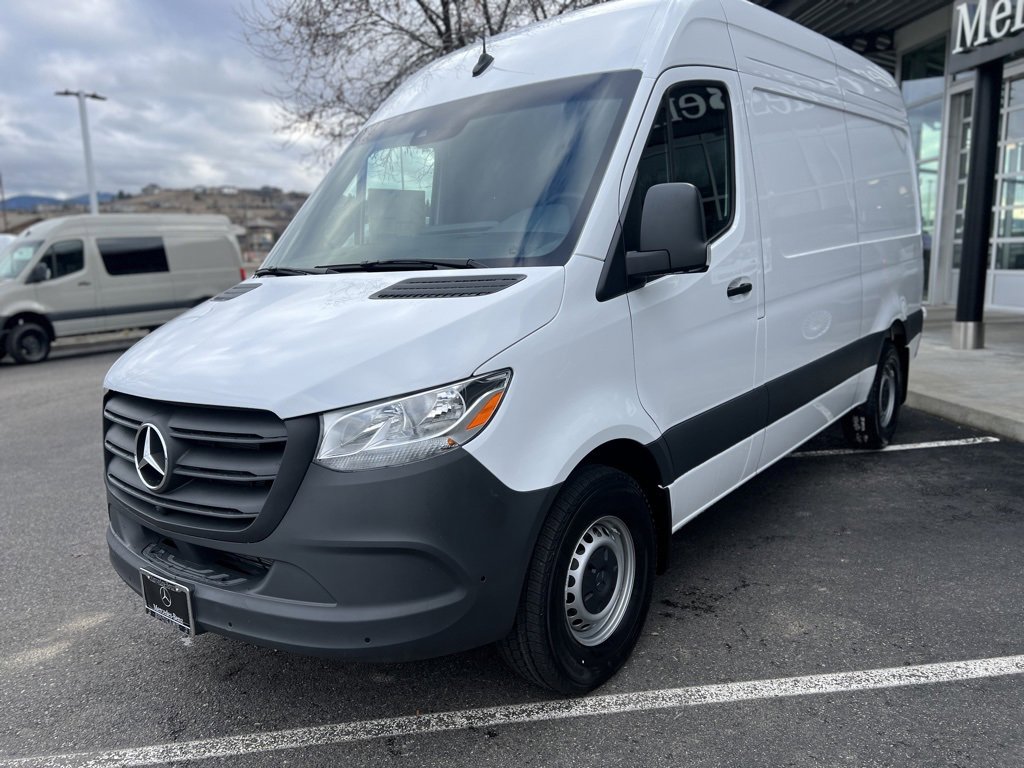 Used 2024 Mercedes-Benz Sprinter 144 Cargo image 4