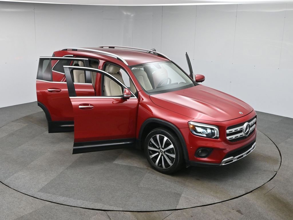 Used 2020 Mercedes-Benz GLB 250 w/ Premium Package image 54