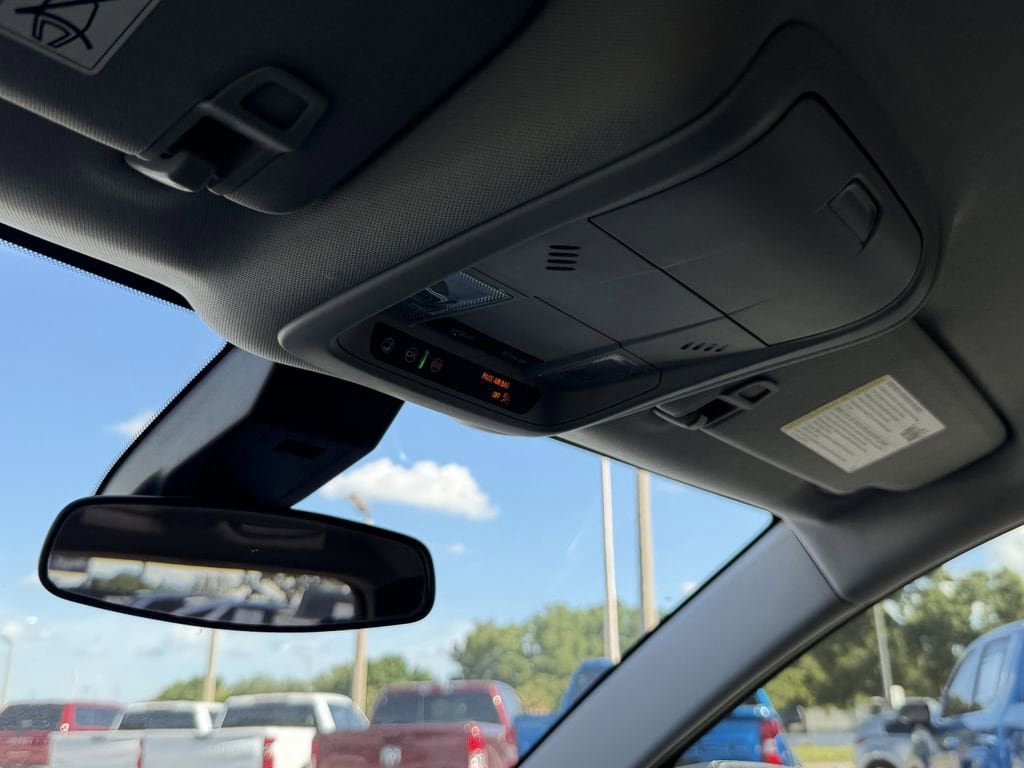 Certified 2024 Chevrolet Equinox LT FWD image 32