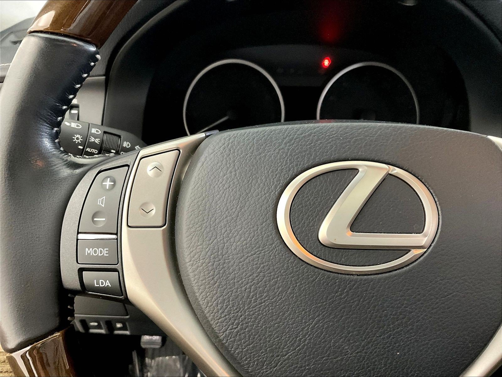 Used 2015 Lexus ES 350 FWD image 38