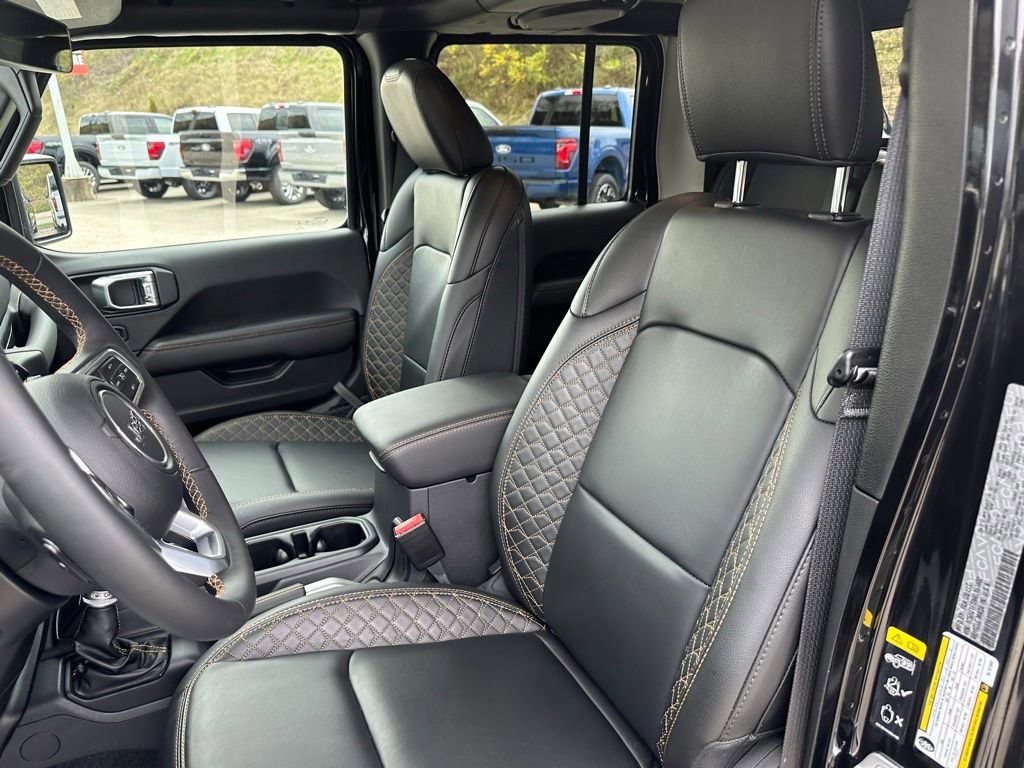 Used 2022 Jeep Gladiator Overland image 12