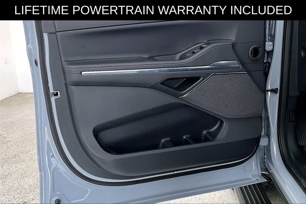 Used 2025 Lincoln Navigator Reserve w/ Jet Appearance Package image 23