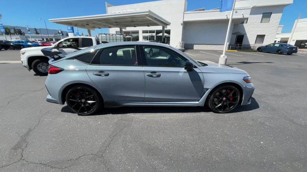 Certified 2025 Honda Civic Type R image 9