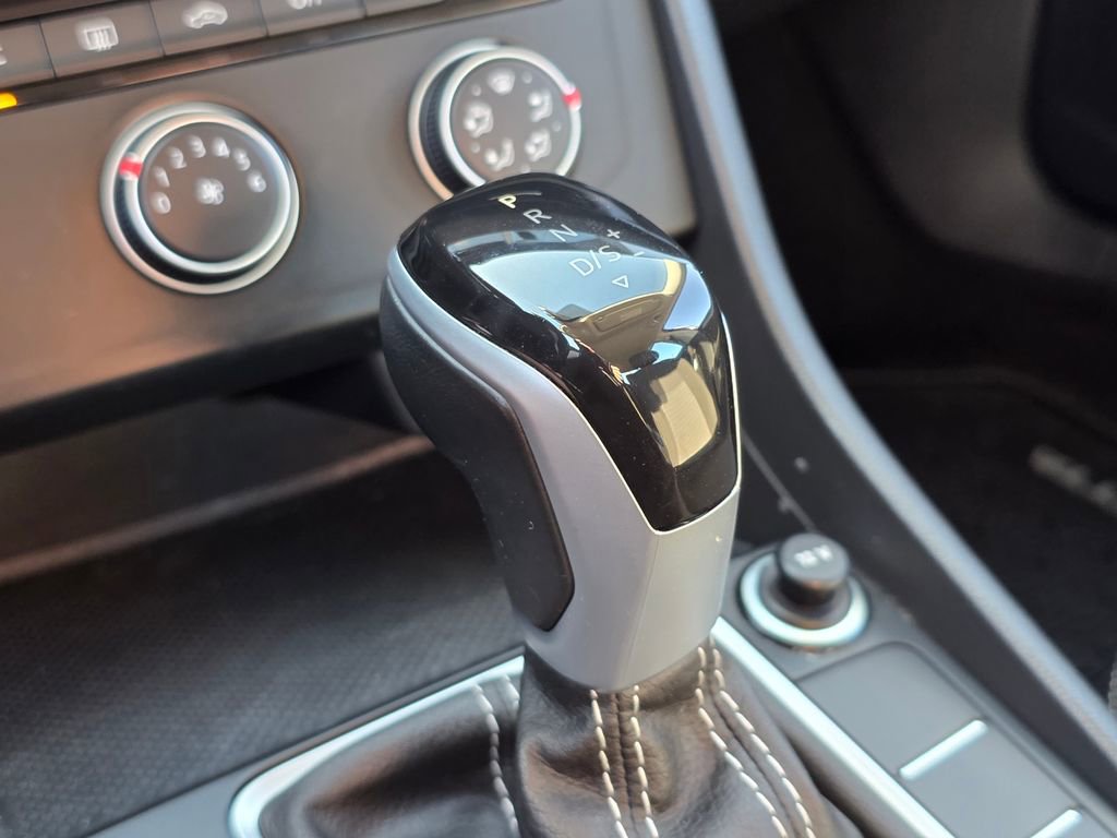 Used 2024 Volkswagen Jetta S image 31