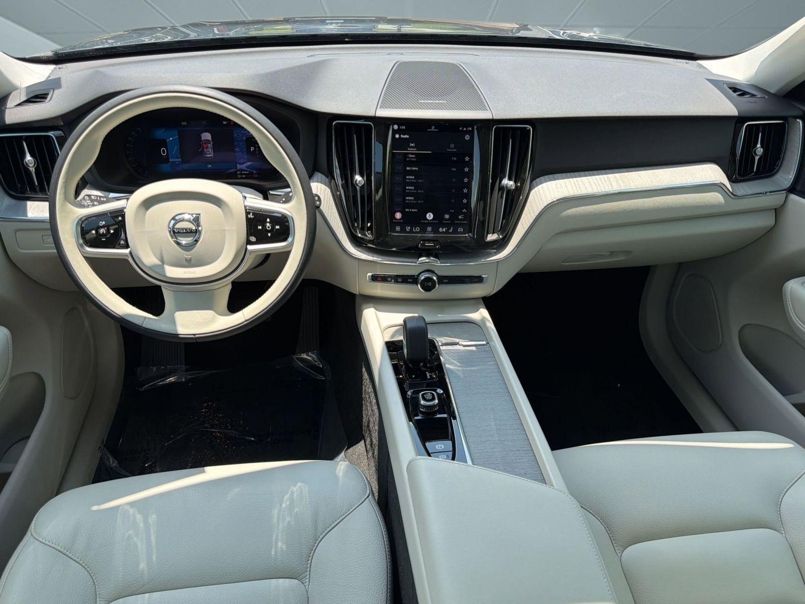 Certified 2024 Volvo XC60 T8 Plus w/ Climate Package AWD/4WD image 17