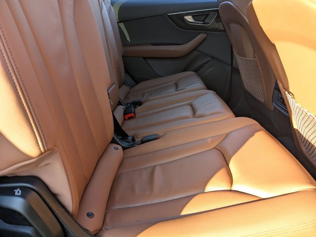 Used 2023 Audi Q7 3.0T Premium w/ Convenience Package image 18