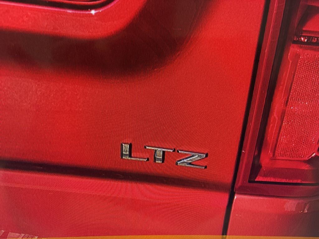 Used 2024 Chevrolet Silverado 1500 LTZ w/ Technology Package image 4