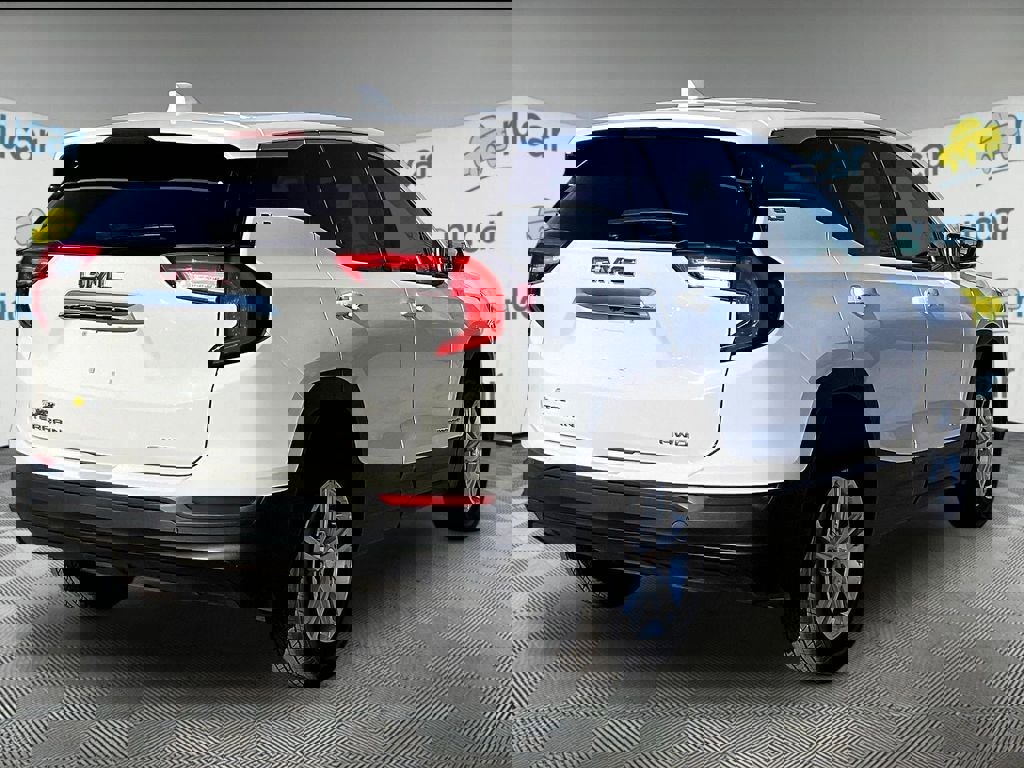 Used 2024 GMC Terrain SLE image 6