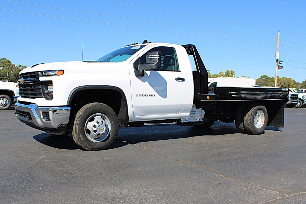 Used 2025 Chevrolet Silverado 3500 W/T w/ WT Convenience Package image 2