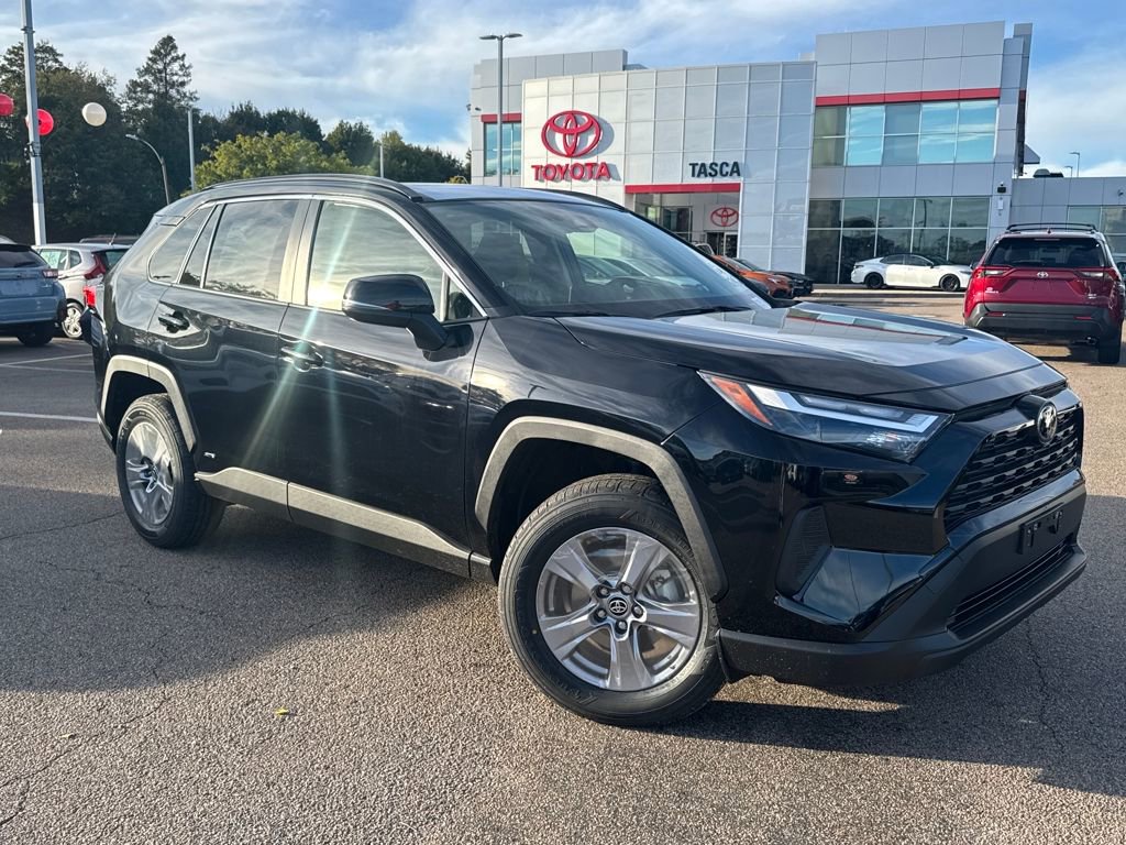 New 2025 Toyota RAV4 XLE