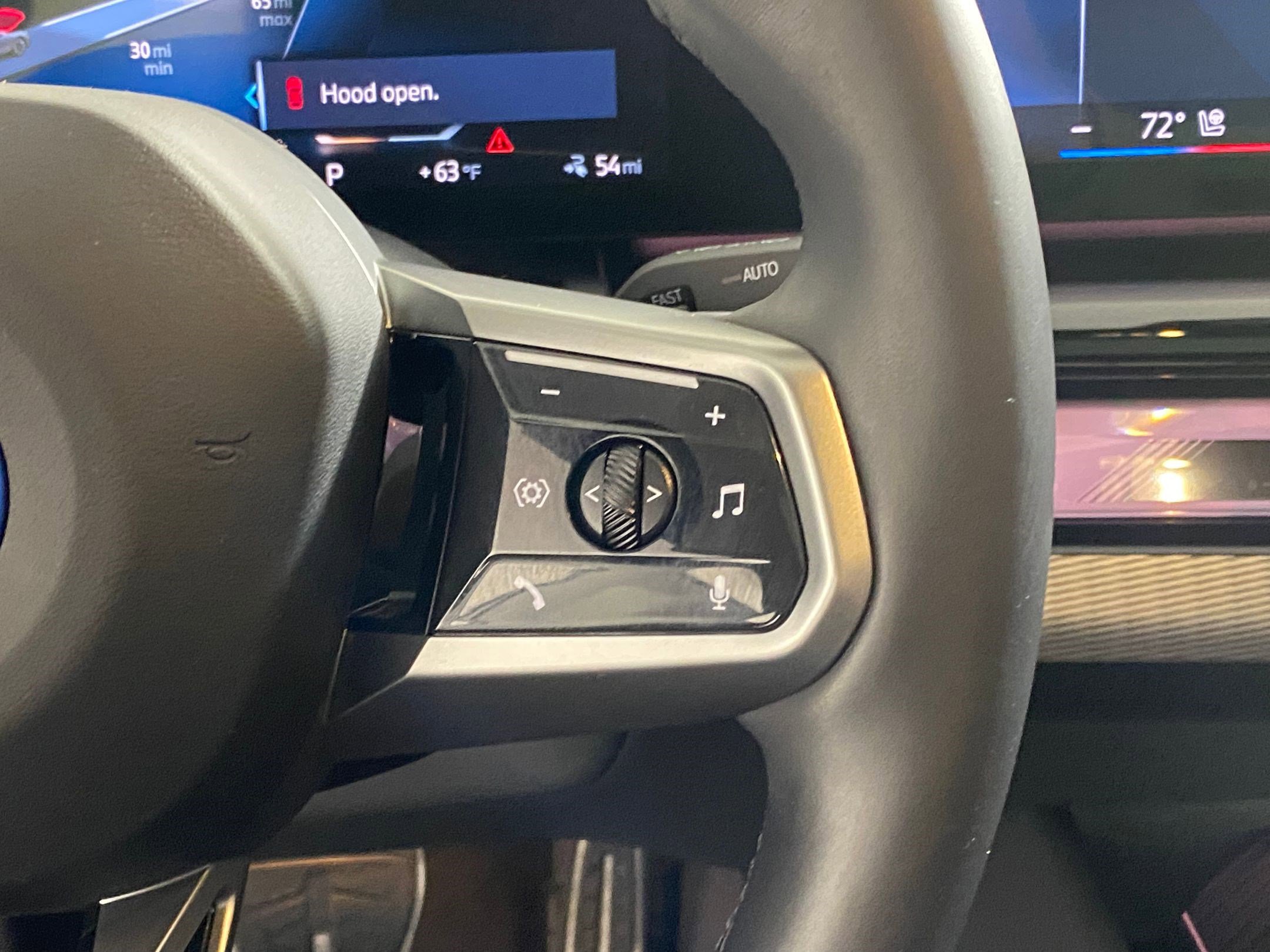 Certified 2025 BMW i5 xDrive40 w/ M Sport Package image 31