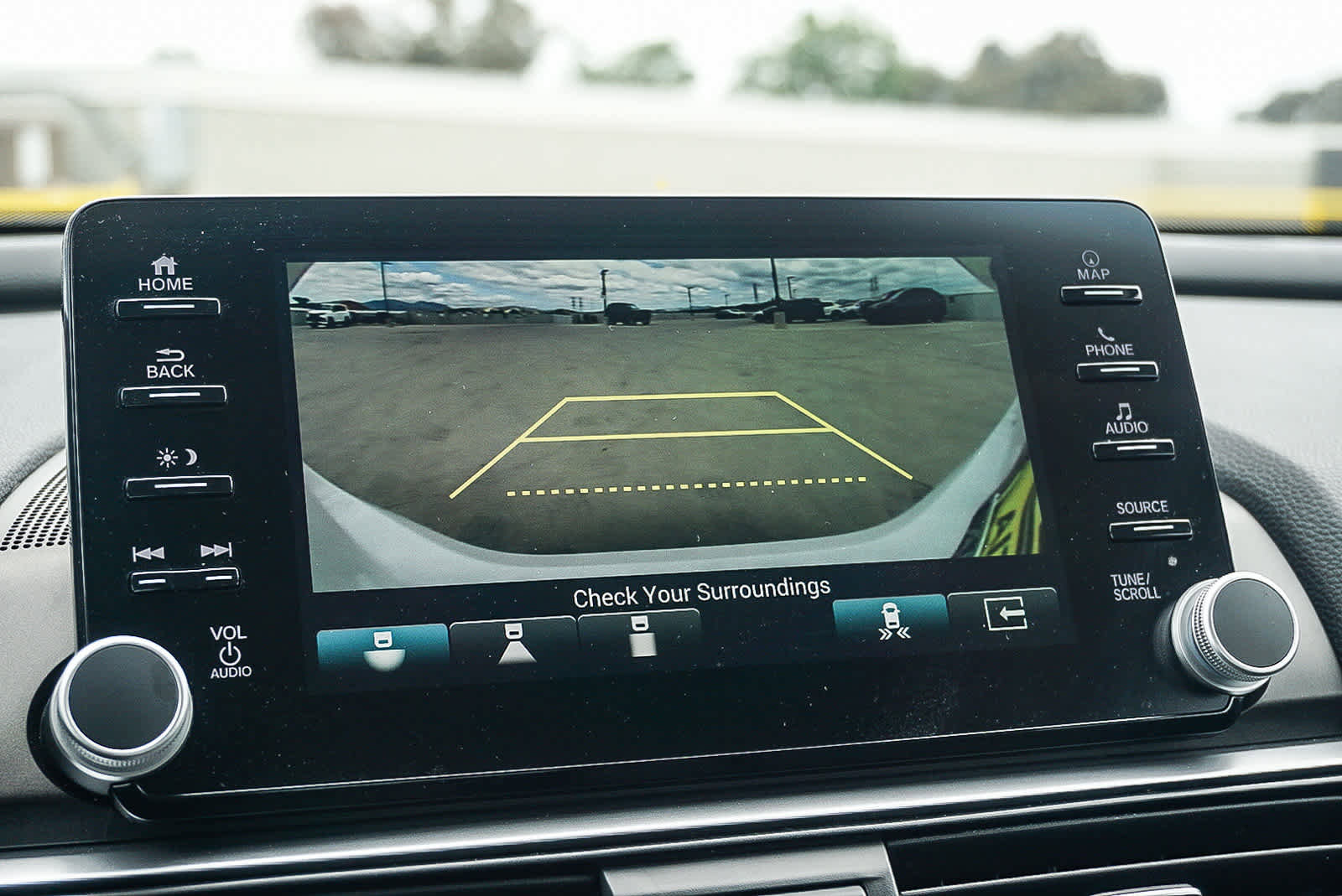 Used 2019 Honda Accord Touring image 25