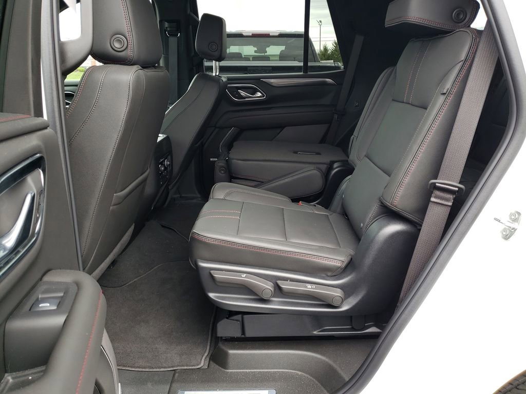 Used 2024 Chevrolet Tahoe RST w/ Luxury Package AWD/4WD image 29