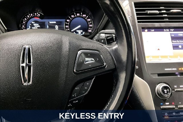 Used 2019 Lincoln MKC Reserve AWD/4WD image 16