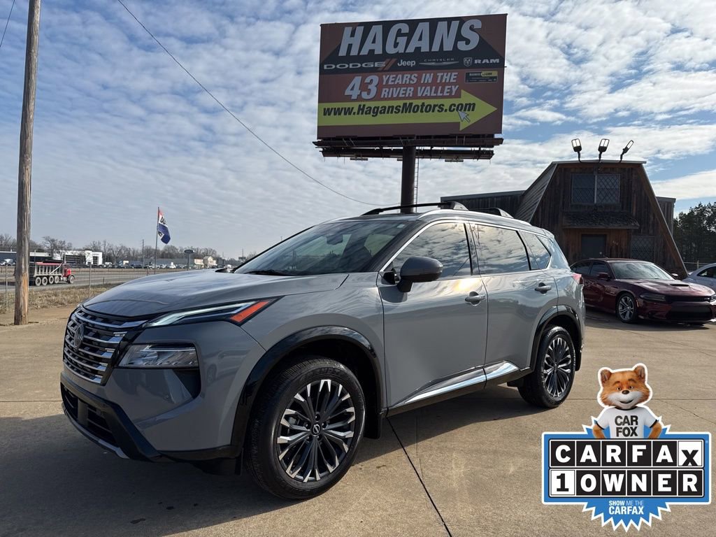 Used 2025 Nissan Rogue Platinum w/ Platinum Premium Package image 1