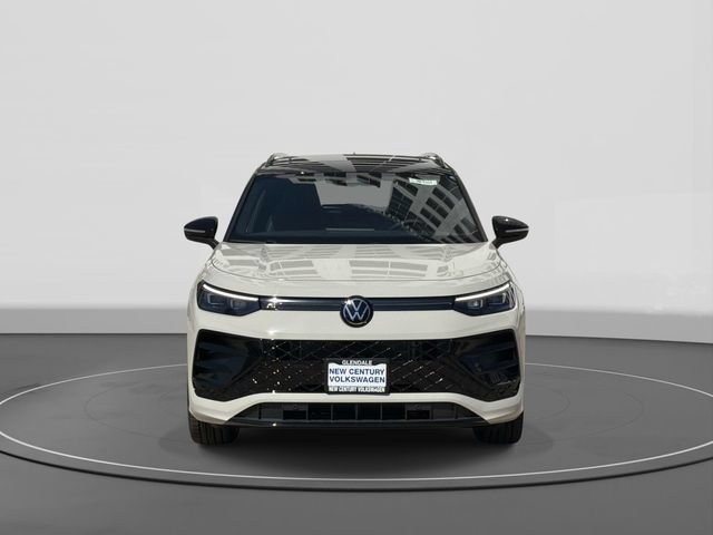 New 2026 Volkswagen Tiguan SE R-Line FWD image 2
