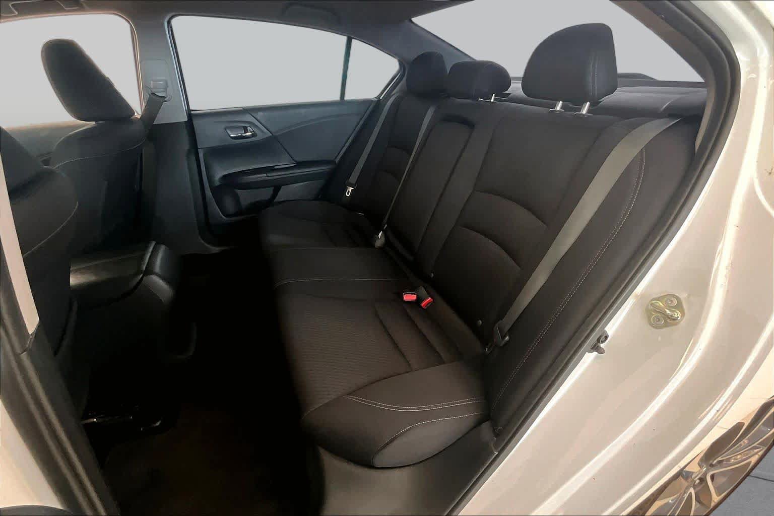 Used 2015 Honda Accord Sport image 18