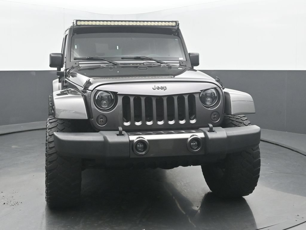 Used 2016 Jeep Wrangler Unlimited Sahara w/ Connectivity Group AWD/4WD image 9