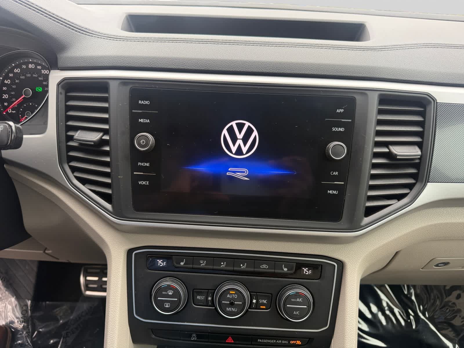 Used 2021 Volkswagen Atlas SE w/ Panoramic Sunroof Package AWD/4WD image 13