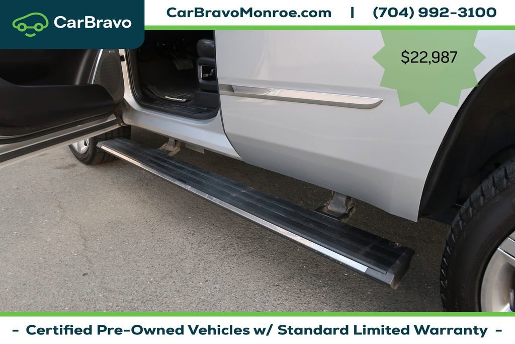 Certified 2018 Cadillac Escalade Premium Luxury AWD/4WD image 31