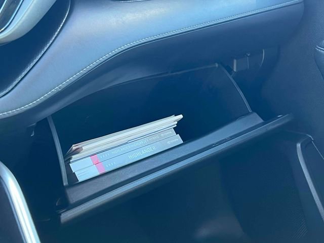 Used 2021 Toyota Highlander XLE image 34