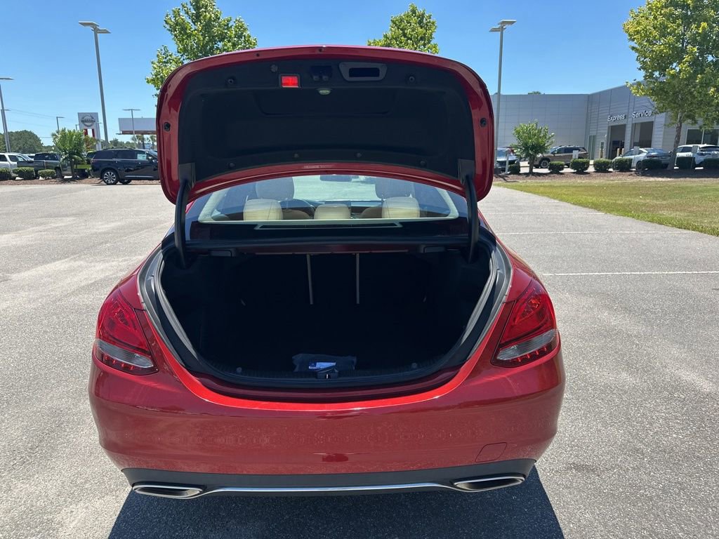 Used 2017 Mercedes-Benz C 300 4MATIC Sedan image 8