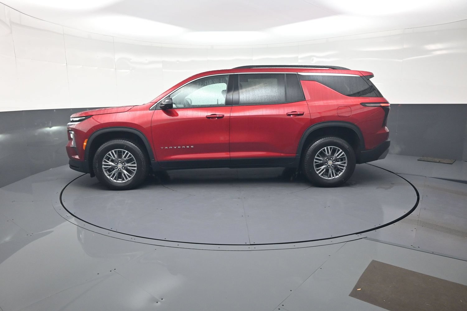 New 2026 Chevrolet Traverse LT w/ Driver Confidence Package AWD/4WD image 6