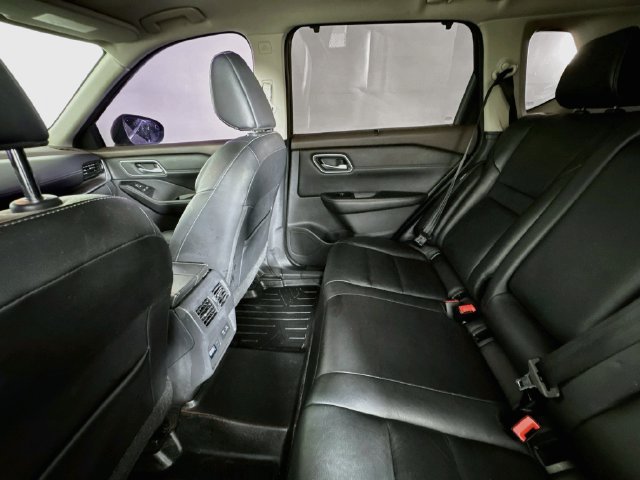 Used 2021 Nissan Rogue SL FWD image 22